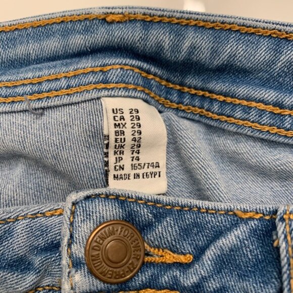 Forever 21 Blue Skinny Jeans Light Wash - Picture 2 of 12
